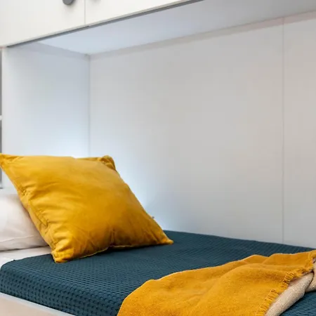 Skyview Apartament *
