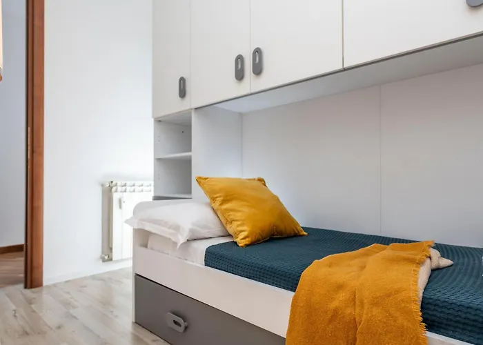 Skyview Apartment Rom