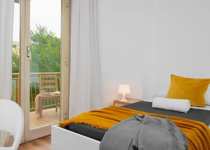 Skyview Apartment Rom